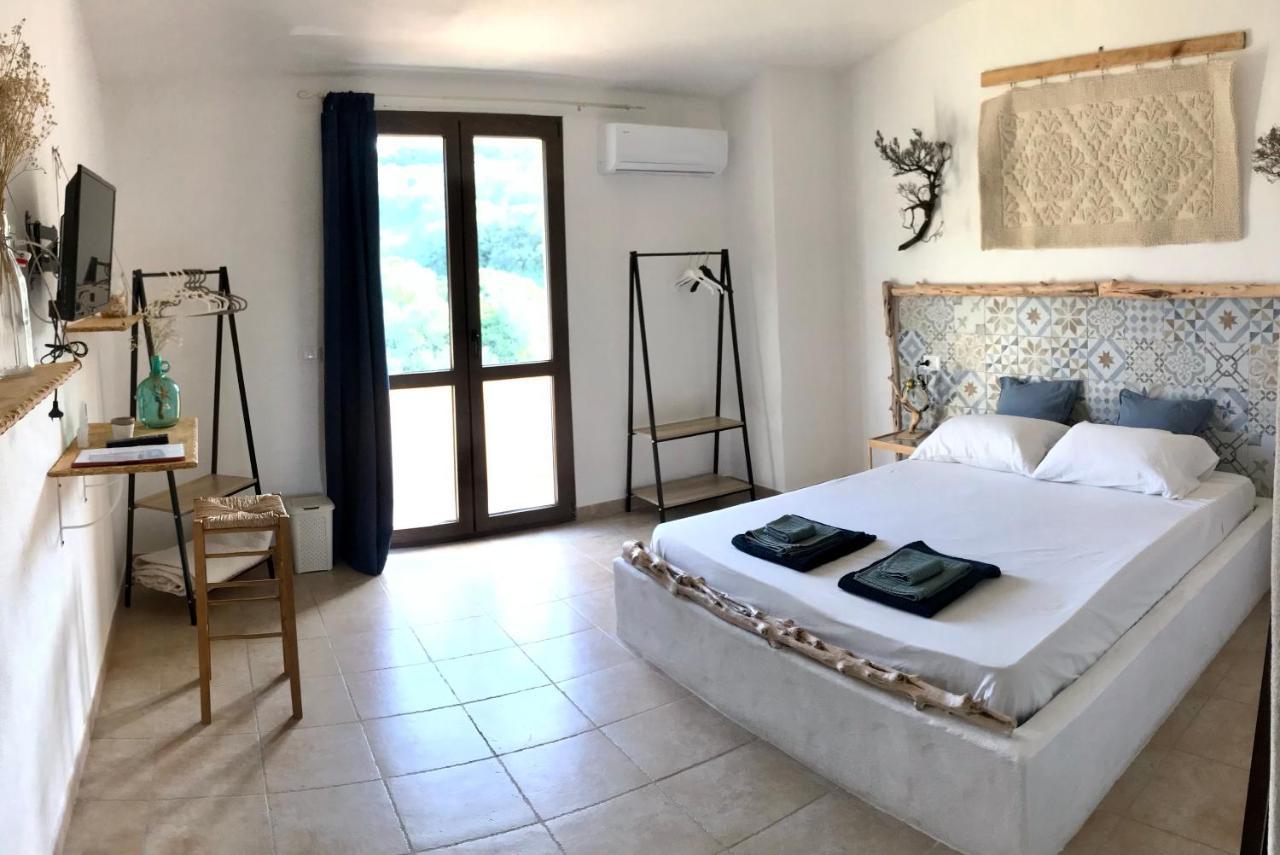 I Ginepri Bed & Breakfast Teulada Exterior photo